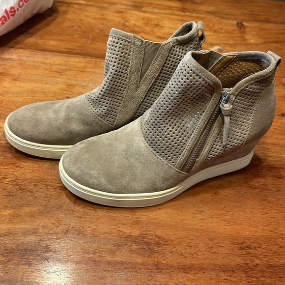 Sofft wedge heal suede boots - Picture 5 of 8